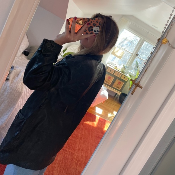 Leather jacket - Picture 4 of 9